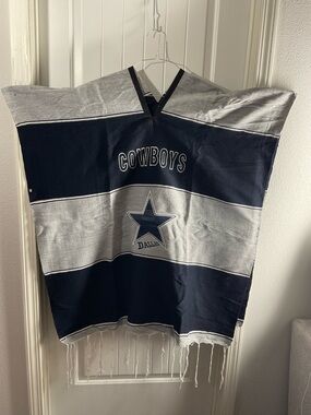 NFL Dallas Cowboys ONE  Size for adults Unisex. Navy and Grey Poncho Tank Top